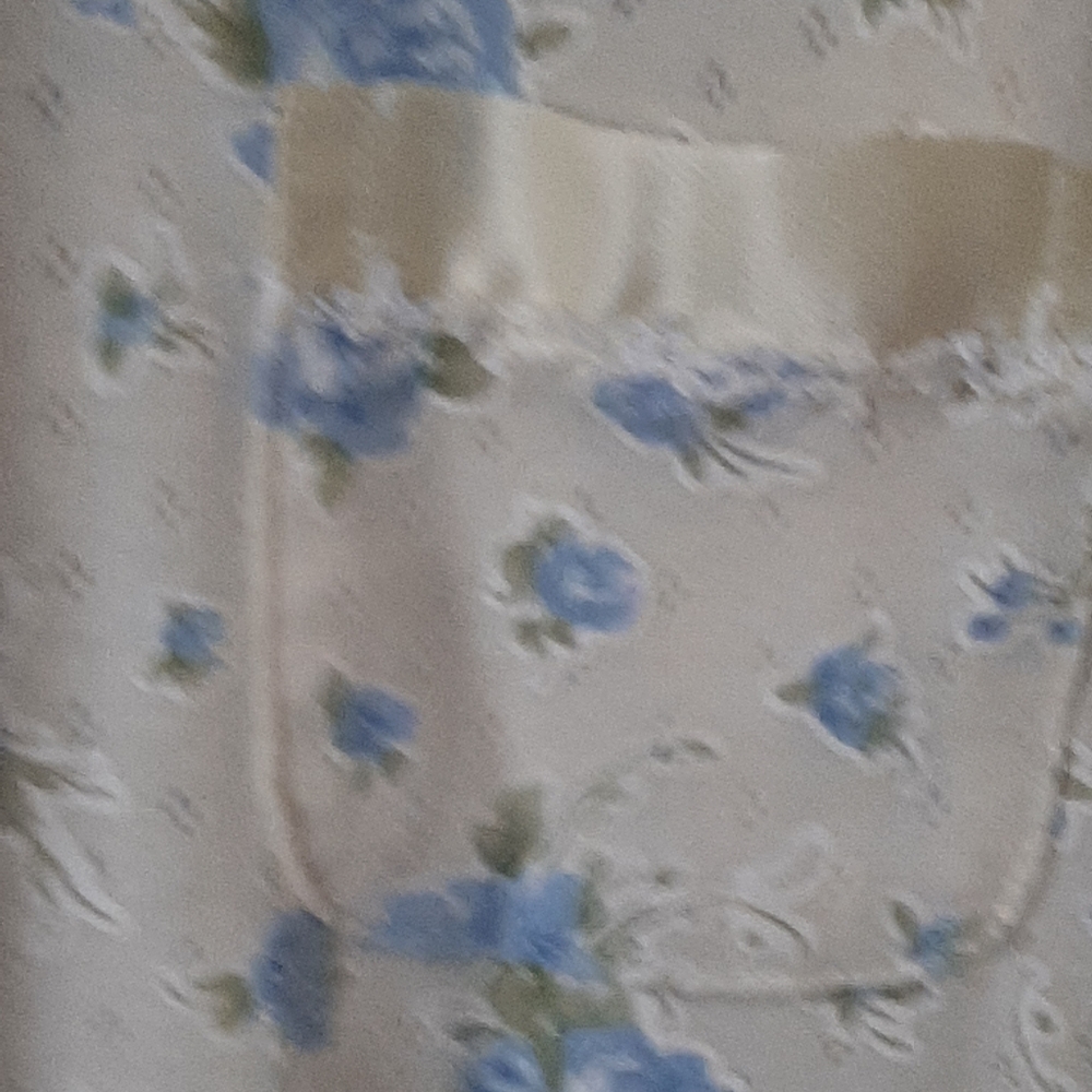 Women CAROLE HOCHMAN Spring Pajamas with Blue Floral Pattern - Picture 5 of 6